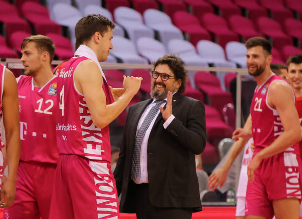 而在这些辉 而在这些辉